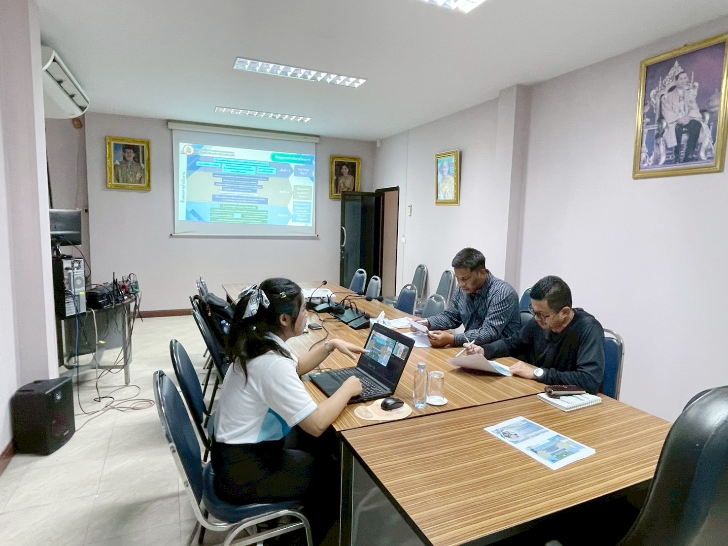 ศิลปากร 03